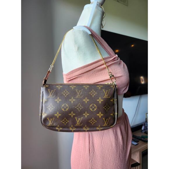 Louis Vuitton Pochette Accessoires in Monogram Canvas Bag Vintage Made in France - Picture 3 of 15